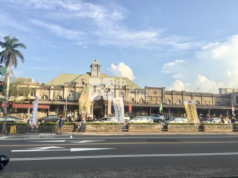 東南後站百坪大住店房屋室內格局與周邊環境