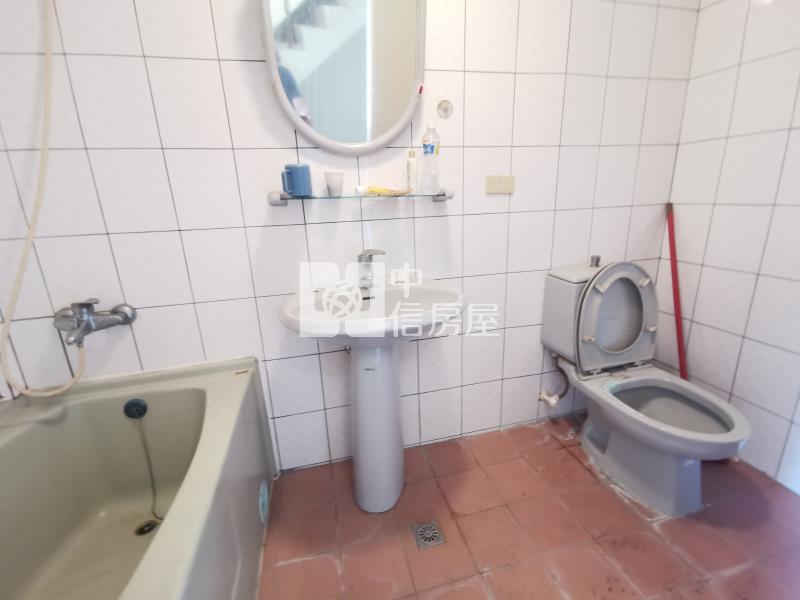 中壢近青埔景觀大透天房屋室內格局與周邊環境