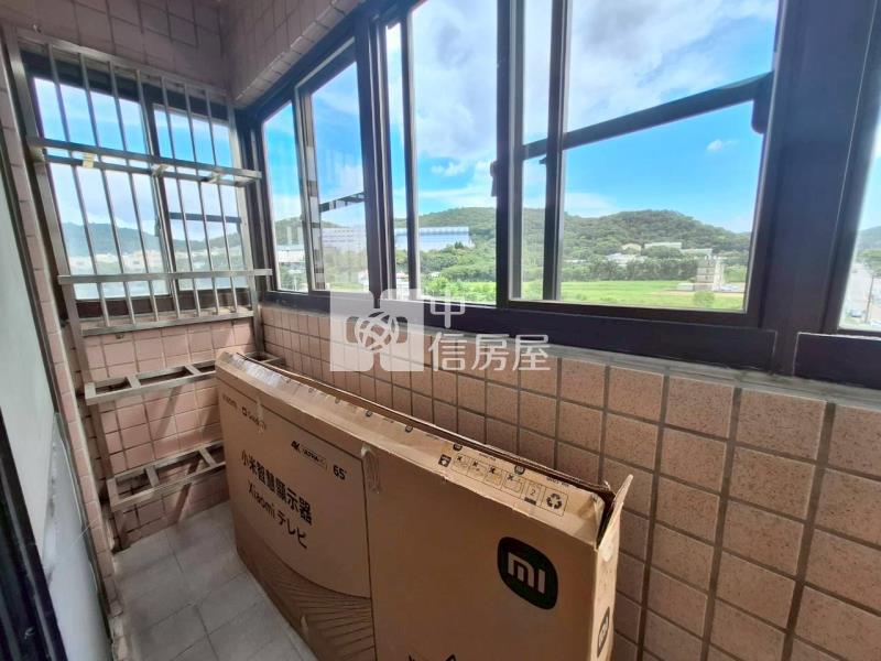 秀才路電梯景觀優質美三房房屋室內格局與周邊環境