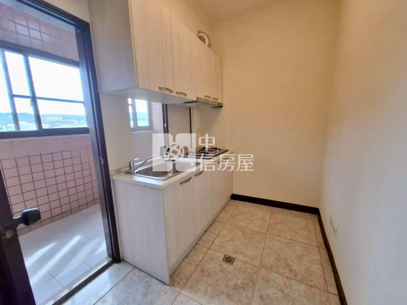 秀才路電梯景觀優質美三房房屋室內格局與周邊環境