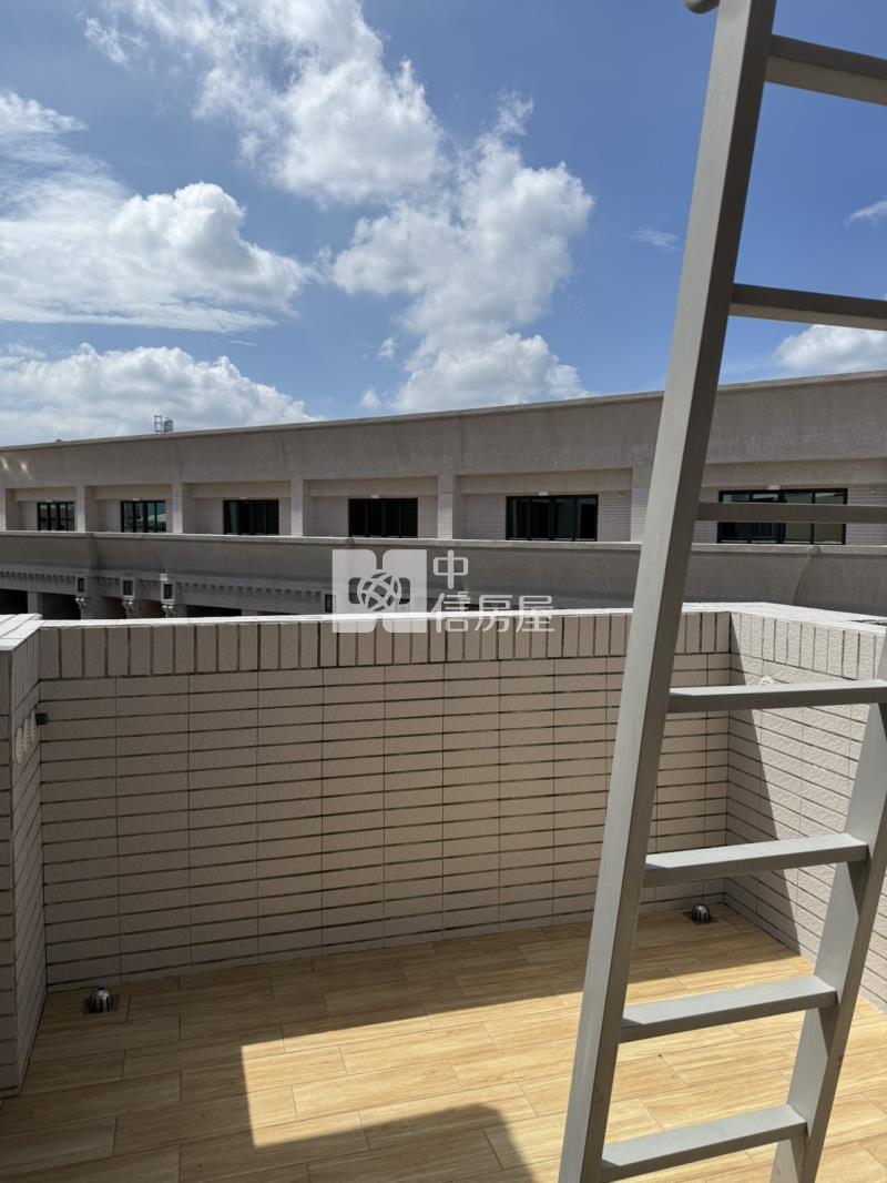 龍頸溪畔公園透天房屋室內格局與周邊環境