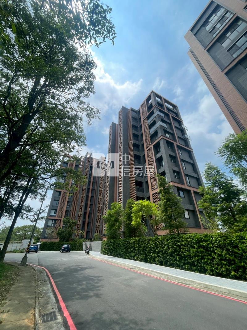 渴望園區寧靜舒適(半九十)2+1雙車位房屋室內格局與周邊環境