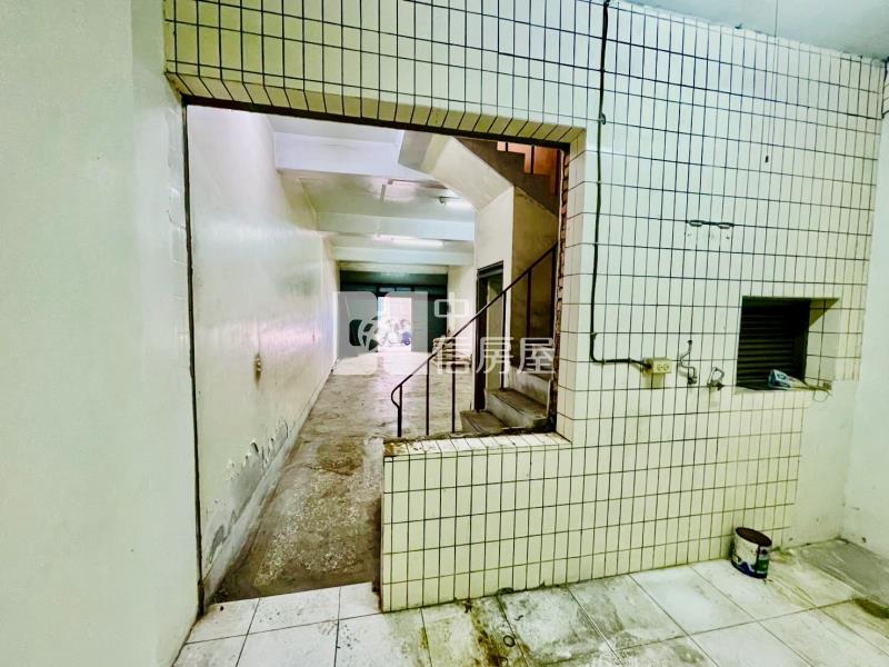 中興圓環旁學區透天房屋室內格局與周邊環境