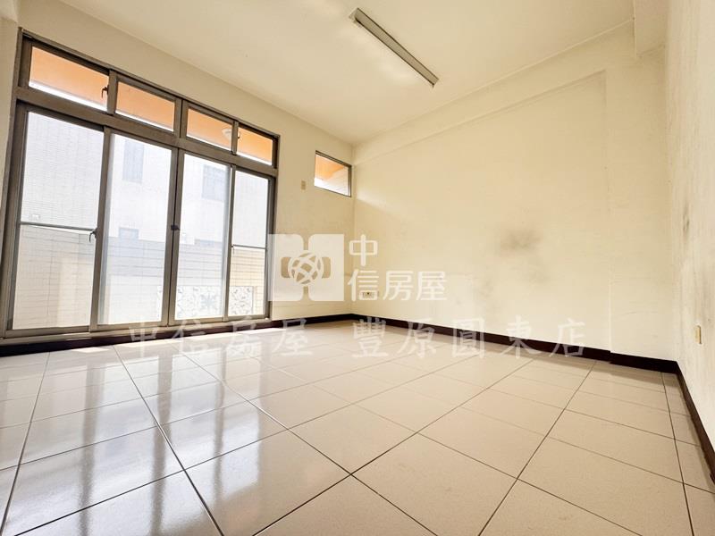 社口活巷騎樓透天房屋室內格局與周邊環境