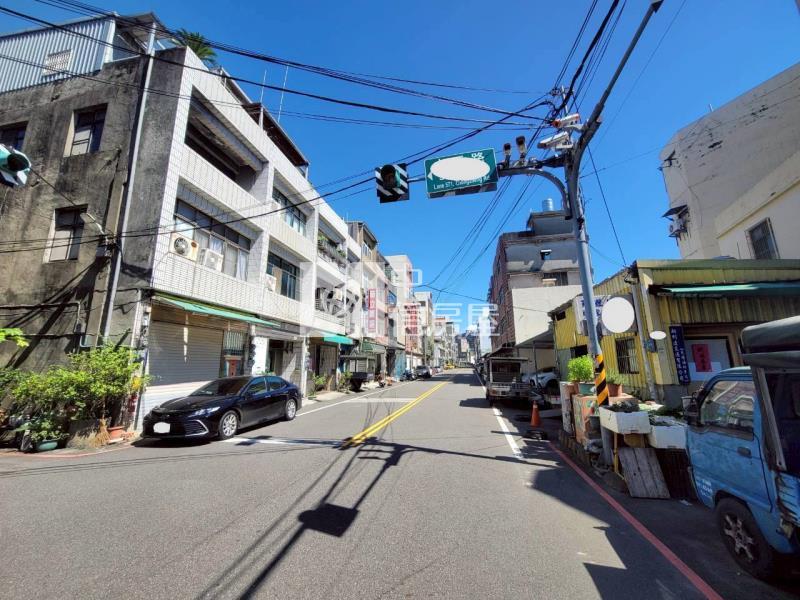中壢新明近交流道大地坪7房透天房屋室內格局與周邊環境