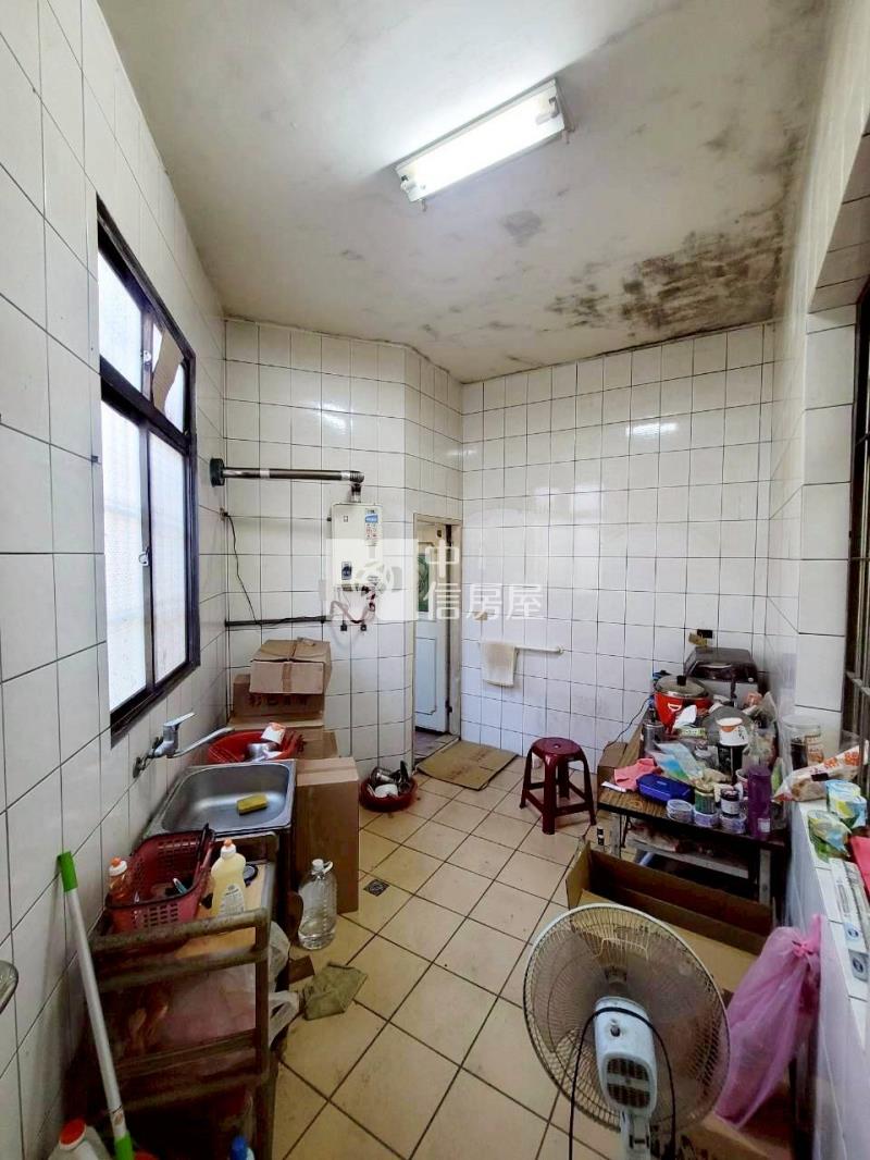 中壢新明近交流道大地坪7房透天房屋室內格局與周邊環境