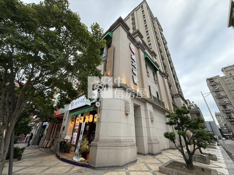 ?稀有?關新路黃金角店房屋室內格局與周邊環境