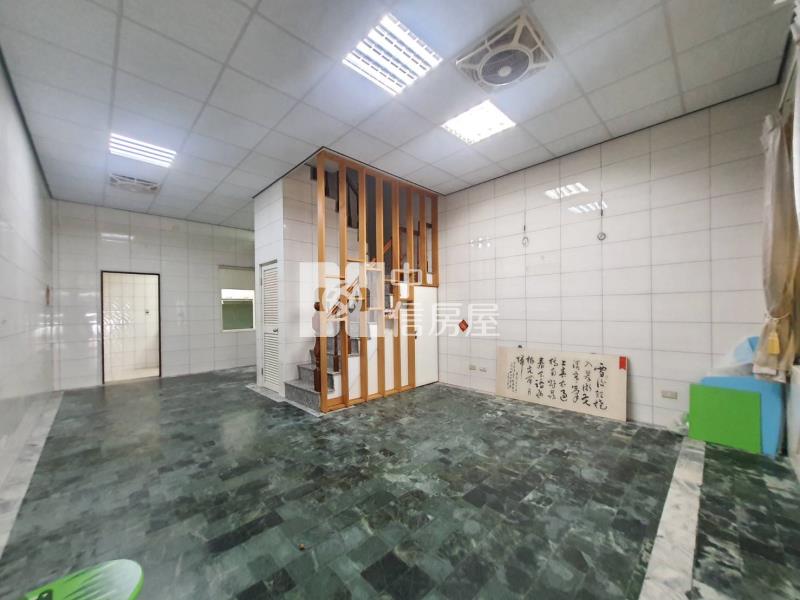 崇蘭國小活巷車墅房屋室內格局與周邊環境