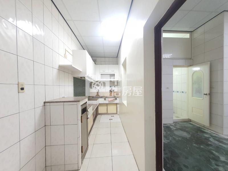 崇蘭國小活巷車墅房屋室內格局與周邊環境