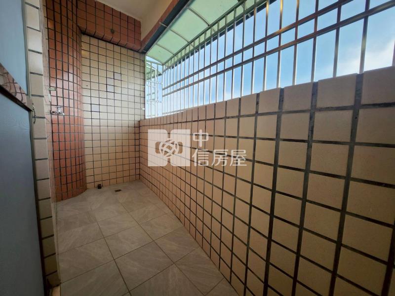大里高樓層美三房平車B房屋室內格局與周邊環境