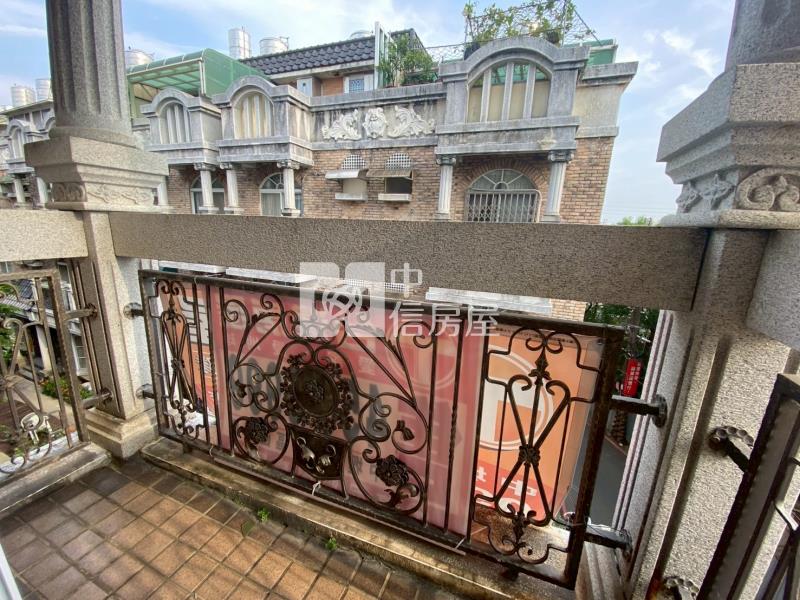 中壢體育園區美4房雙車位花園別墅房屋室內格局與周邊環境