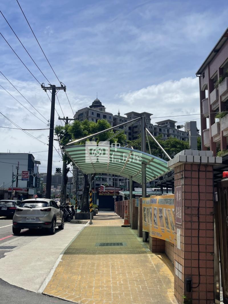 龍山國民小學3房車房屋室內格局與周邊環境