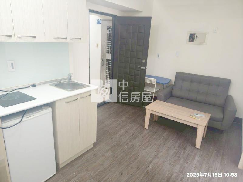 (南海大廈)站前低樓層低總價電梯大套房房屋室內格局與周邊環境