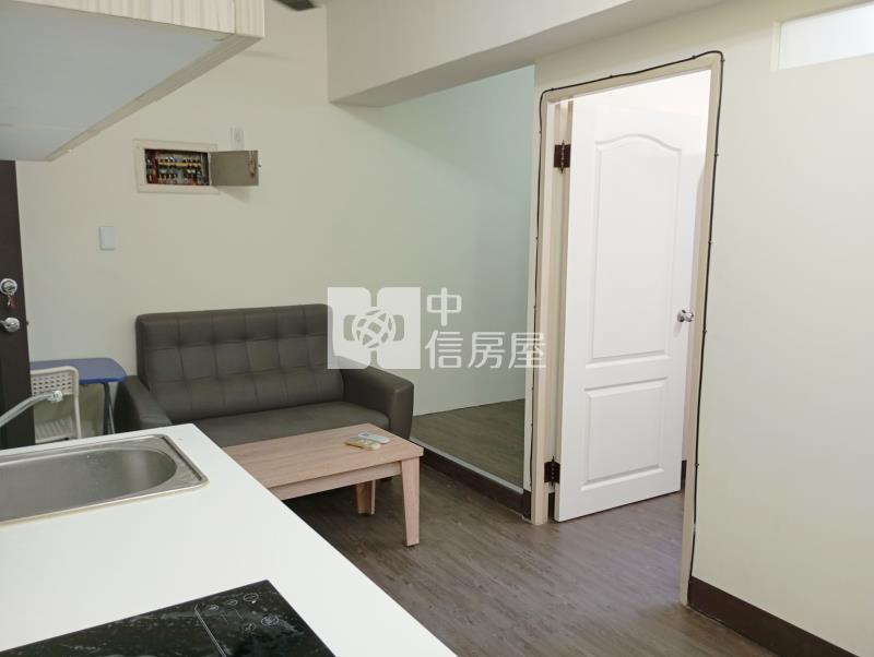 (南海大廈)站前低樓層低總價電梯大套房房屋室內格局與周邊環境