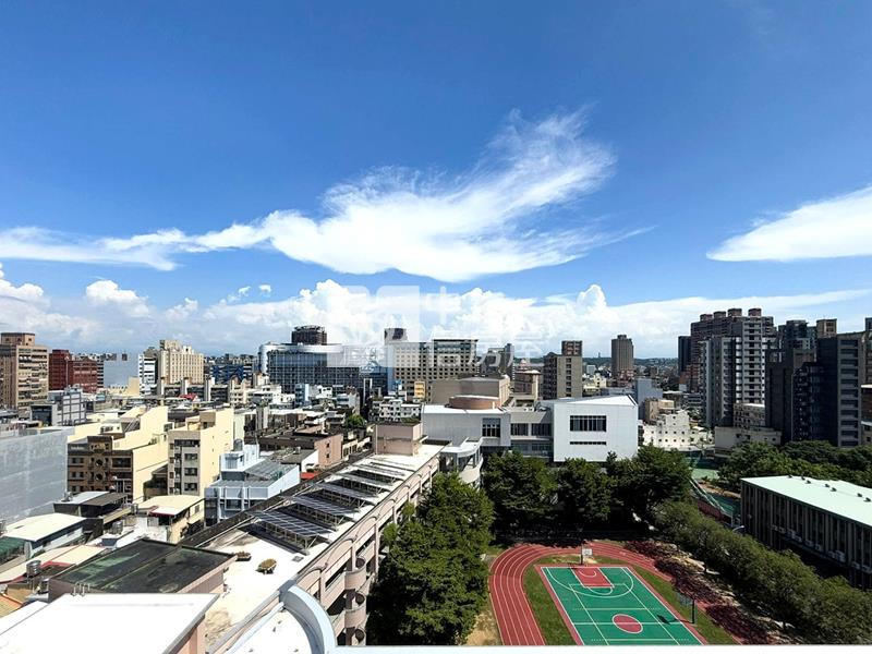 巨城曙光景觀5房房屋室內格局與周邊環境