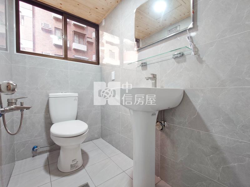 五期采邑美三房房屋室內格局與周邊環境