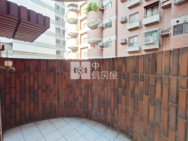 五期采邑美三房房屋室內格局與周邊環境