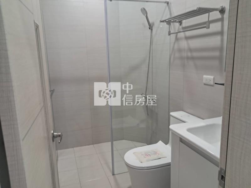 岡山仁壽全翻新車庫透天房屋室內格局與周邊環境