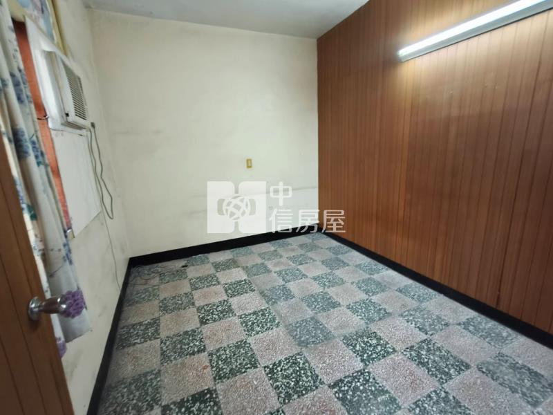 龍岡路大地坪透天房屋室內格局與周邊環境