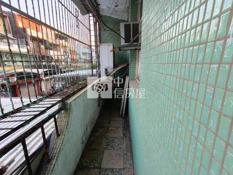 龍岡路大地坪透天房屋室內格局與周邊環境