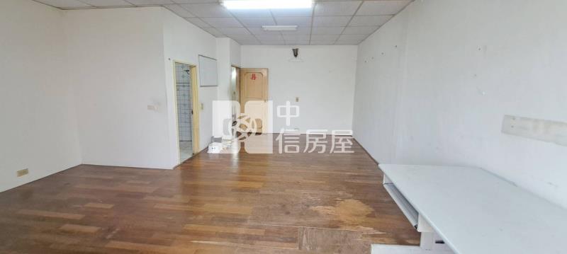 東安國中美透天房屋室內格局與周邊環境