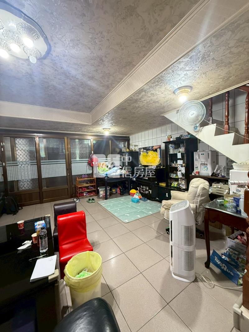 龍城新村透天房屋室內格局與周邊環境