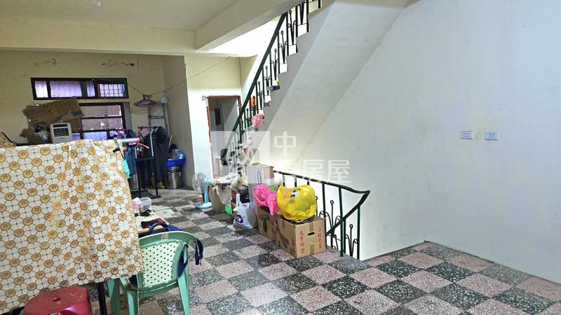 興豐路透天房屋室內格局與周邊環境