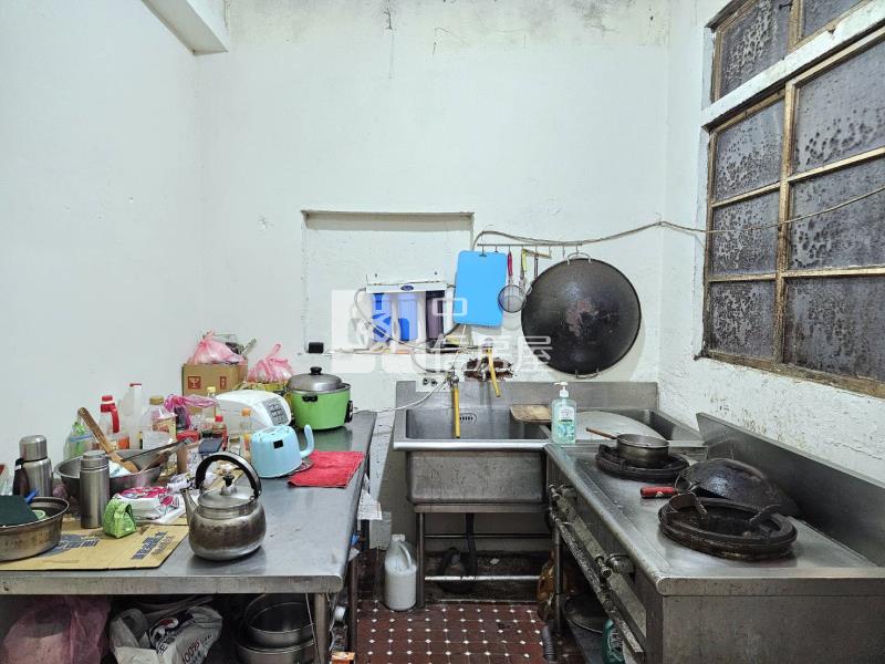 興豐路透天房屋室內格局與周邊環境