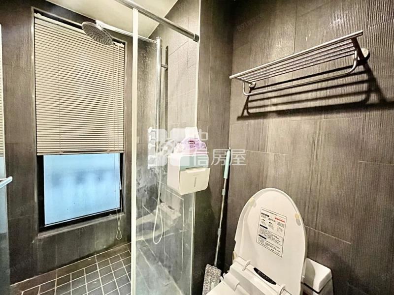桃園麗思卡登兩房車房屋室內格局與周邊環境