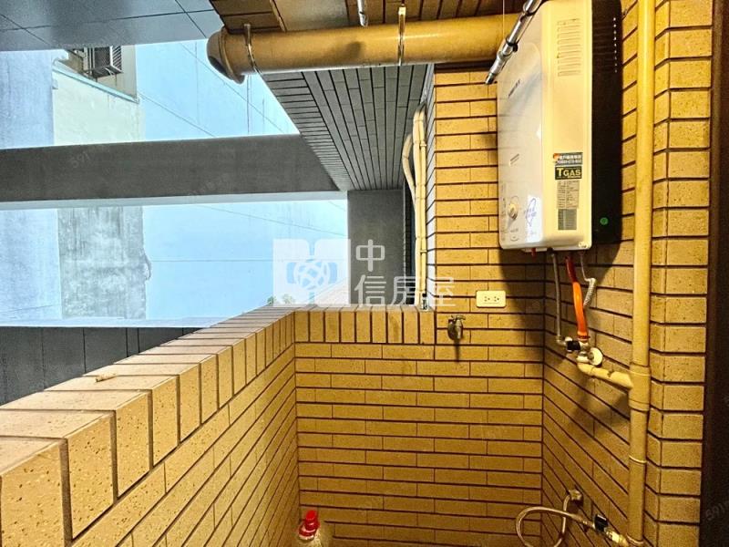 桃園麗思卡登兩房車房屋室內格局與周邊環境