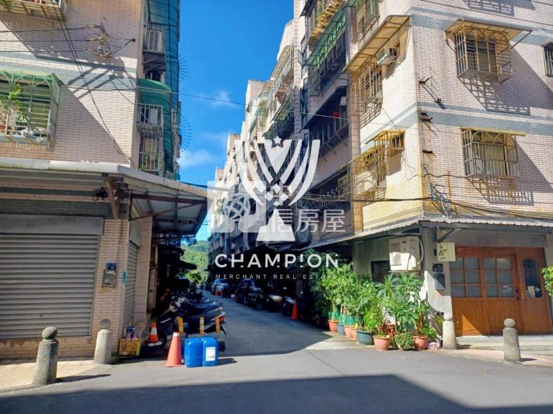 【冠軍】大慶陽光邊間正三房房屋室內格局與周邊環境