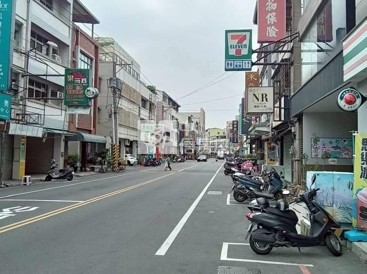 員林市區陶藝家藝文大地坪住宅房屋室內格局與周邊環境