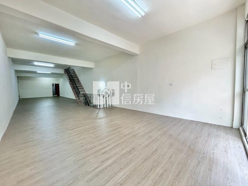 雙面臨路大坪數店住房屋室內格局與周邊環境