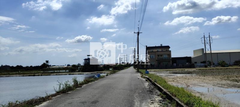 新市潭頂近社區6米路有電5分優美農地房屋室內格局與周邊環境