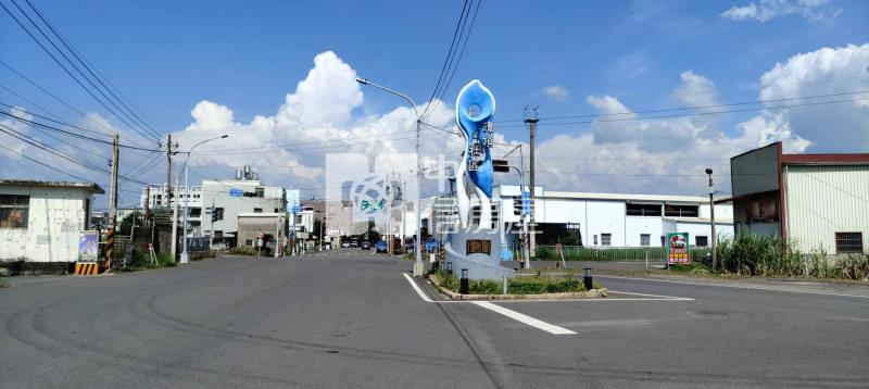 新市潭頂近社區6米路有電5分優美農地房屋室內格局與周邊環境