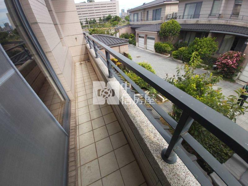 好市多日式大別墅房屋室內格局與周邊環境