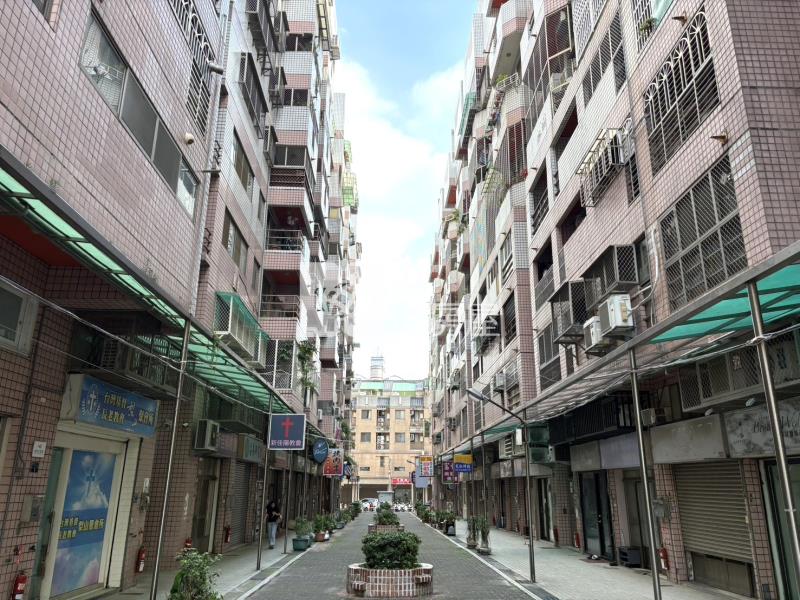 文心百利美三房車位房屋室內格局與周邊環境