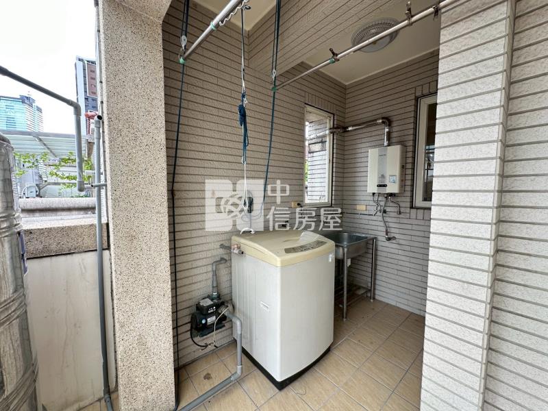 (興大寶藏)南區興大寶藏臨路別墅房屋室內格局與周邊環境