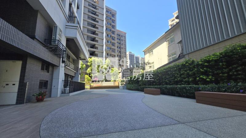 青埔國中兩房+車位房屋室內格局與周邊環境