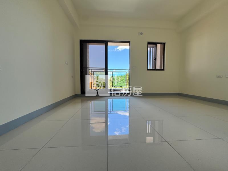 龍潭市中心全新電梯別墅房屋室內格局與周邊環境