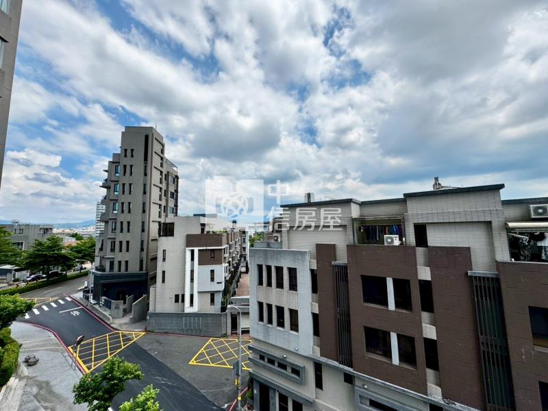 大熊康橋低總價三房雙平車房屋室內格局與周邊環境