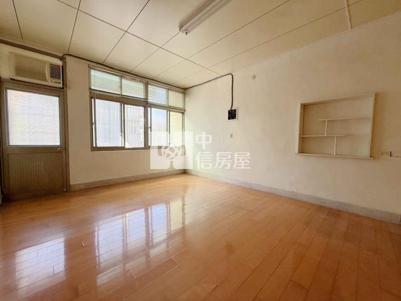 竹蓮市場大地坪透天房屋室內格局與周邊環境
