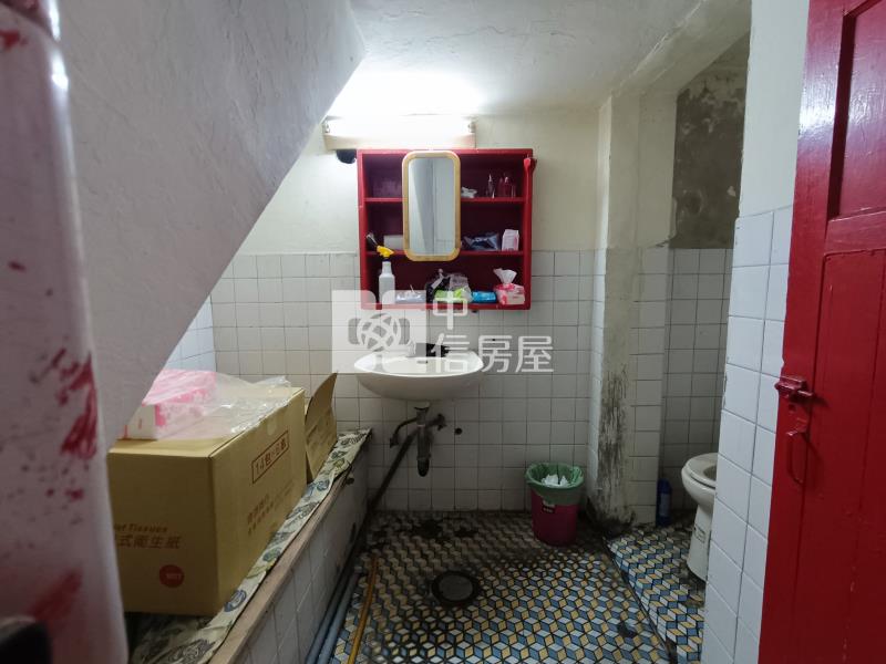 【奔馳】民生北路收租透天店面房屋室內格局與周邊環境