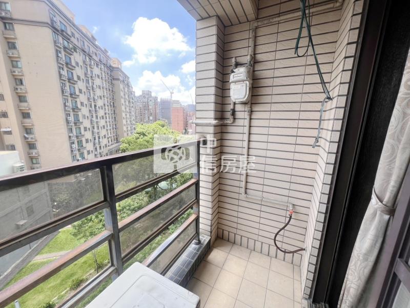 近桃園藝文特區上城1+1房車房屋室內格局與周邊環境