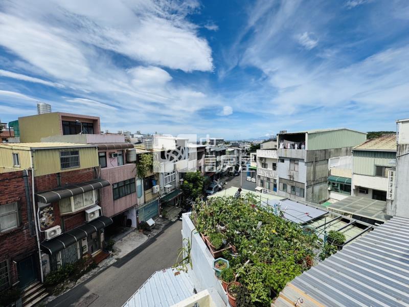 投資楊梅低價透天|近交流道房屋室內格局與周邊環境