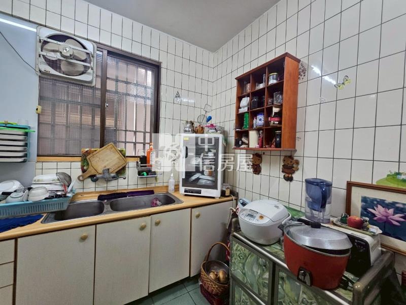 興嘉上海路旁漂亮透天房屋室內格局與周邊環境