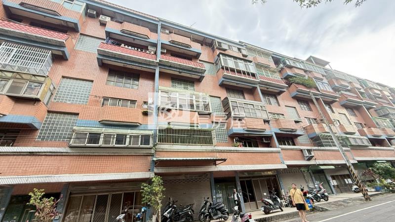 關西高中大德街挑高三房美寓房屋室內格局與周邊環境