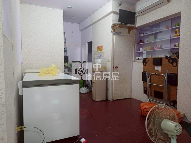 龍元路超值店面房屋室內格局與周邊環境