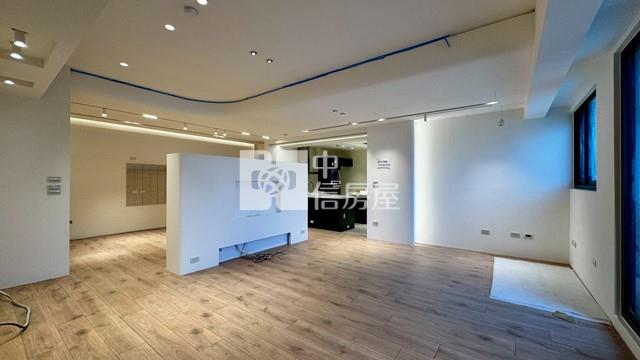 北屯輕奢5+1房房屋室內格局與周邊環境
