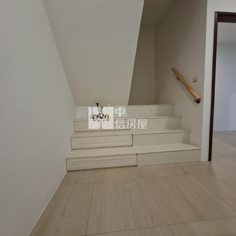 岡山翻新增建滿美透天房屋室內格局與周邊環境